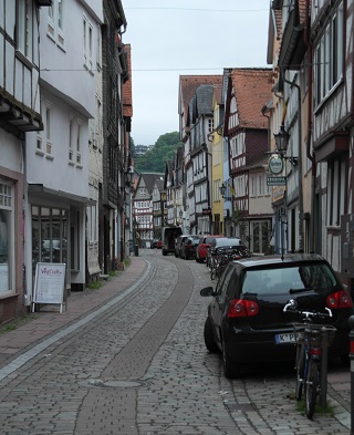 Weidenhäuser Straße Copyright Weidenhausen-Marburg.de Weidenhäuser Straße mit Fachwerk